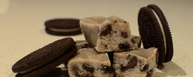 Most Delicious Cookies N’ Cream Fudge